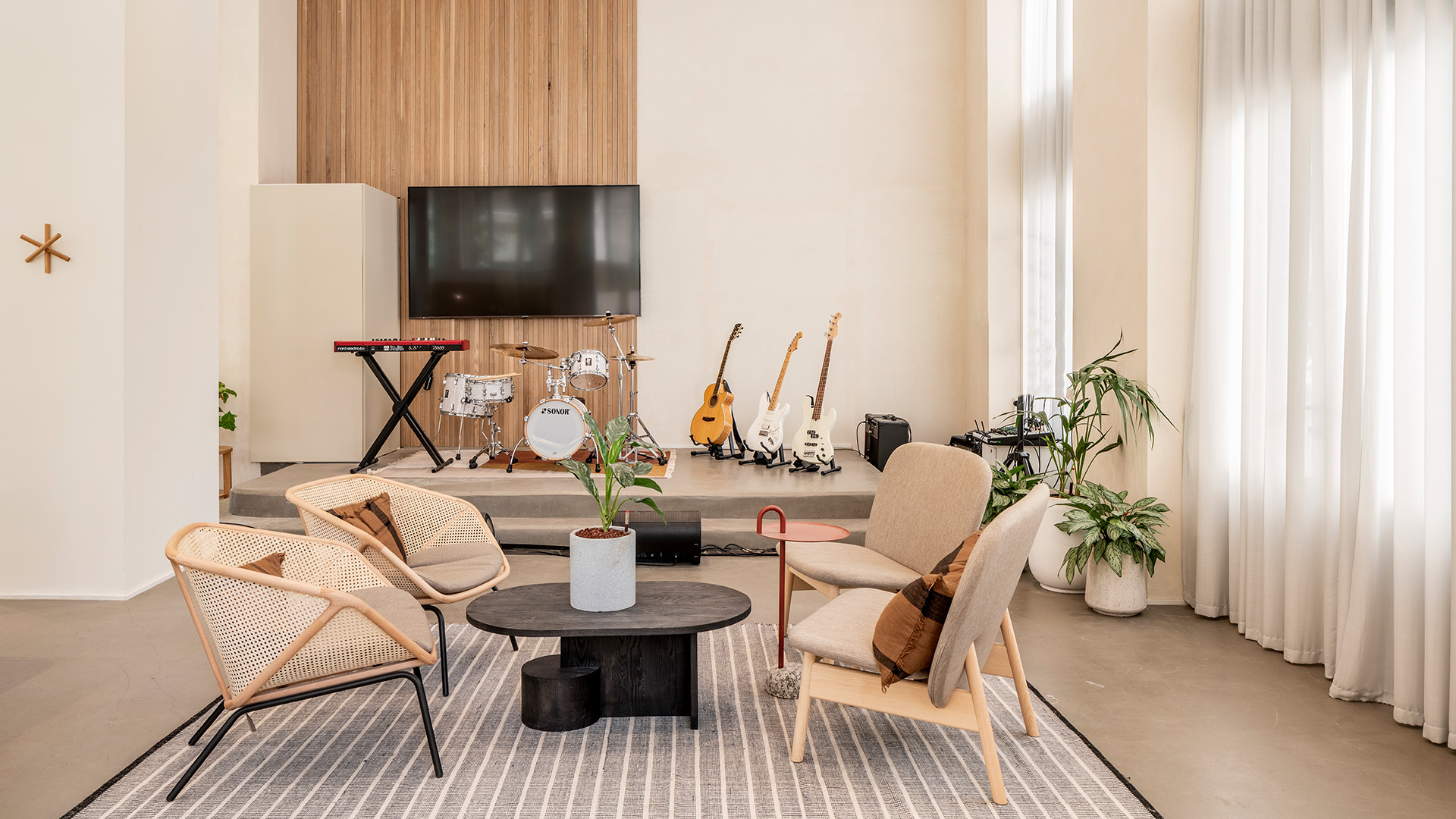 Peled Studios - Artlist_-210-HDR copy